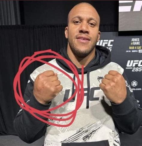 Cyril Gane’s hand is potentially injured : r/MMA .